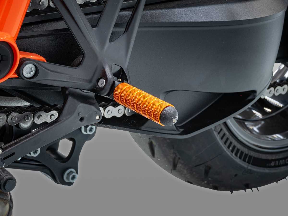 DUCABIKE (DBK) - ステップバーアダプター (フロント) 990 DUKE '24-25