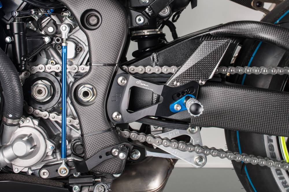 LighTech - アジャスタブル ステップキット GSX-R1000 / R '17