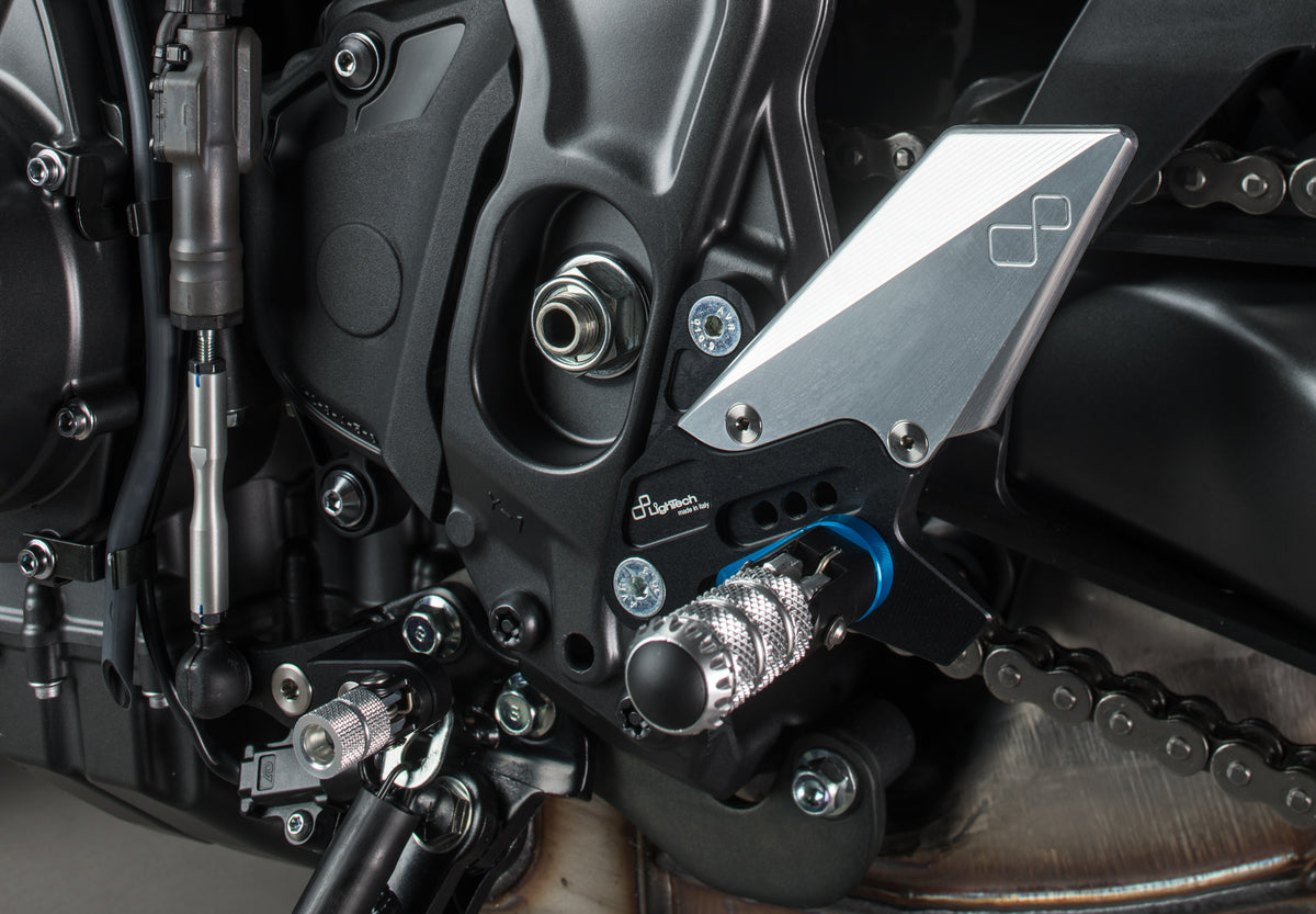 ヤマハ フロントフットレストフットペグフット MT03 MT-03 TDM850 TDM900 TDM900A XJ6F XJ6N XJ6S ント フットレスト 2022 フロントフットレストフットペグ Peda YZF 用