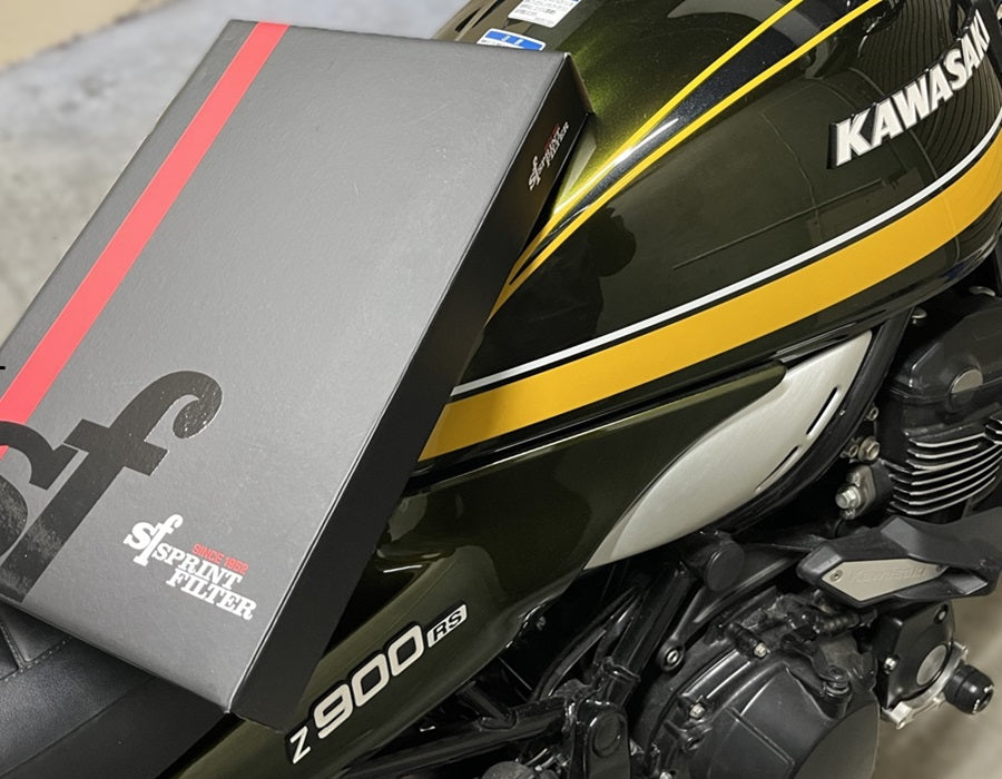 Kawasaki Z900RS 2024年モデル凹みあり燃料タンク