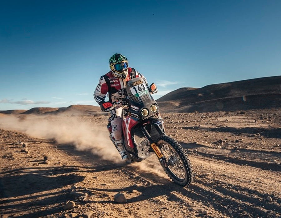 過酷な砂漠レースに挑戦するTEAM KAPRIONY – iMotorcycle Japan