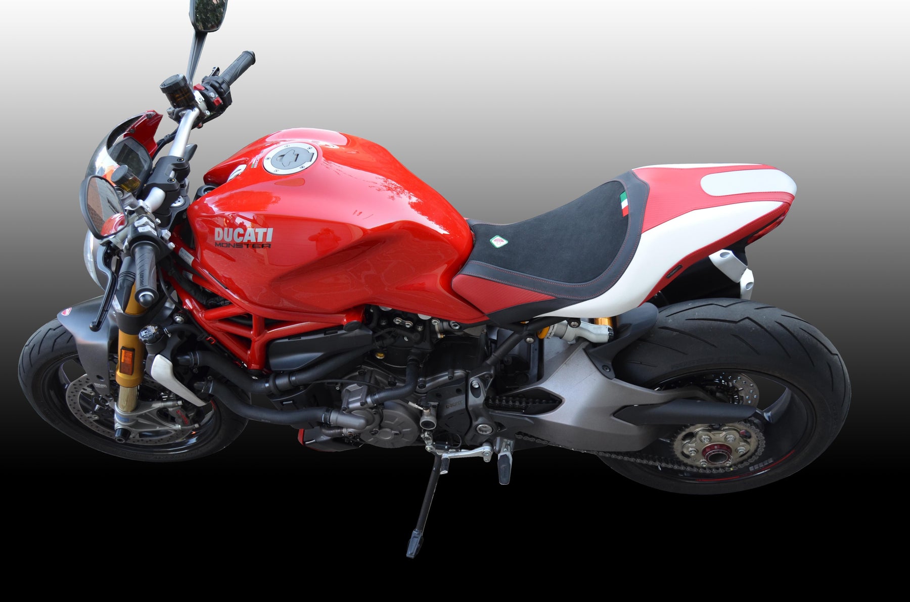 ドゥカティモンスター1200用純正シート